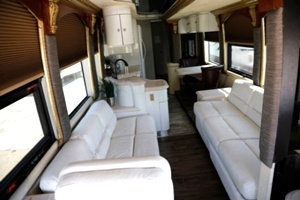 2000 PREVOST LIBERTY COACH 