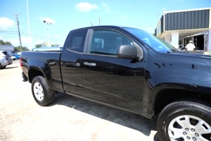 2017 Chevrolet Colorado 2WD WT  2.5L Automatic